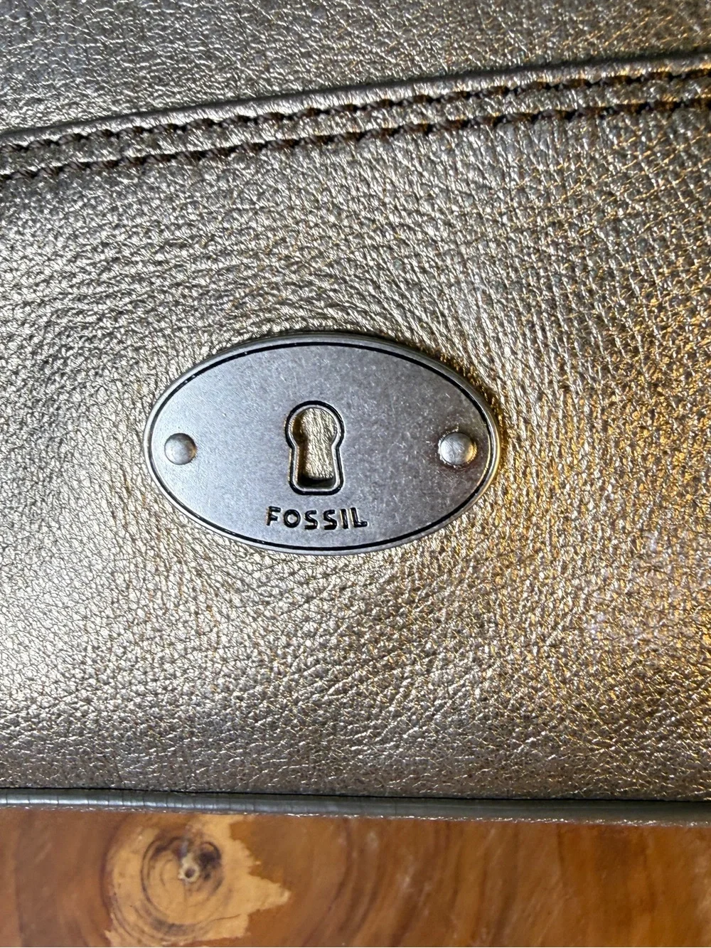 Fossil Gold Metallic Leather Hobo Shoulder Bag + Pouch Freebie EUC